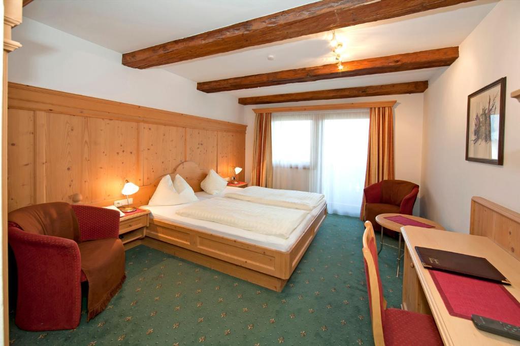 Hotel Hubertus Mit Erlebnislandgasthof Reitherwirt Kitzbühel Pokoj fotografie